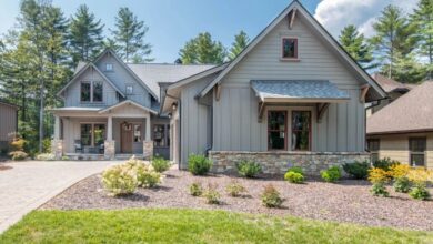 Luxury home exterior features